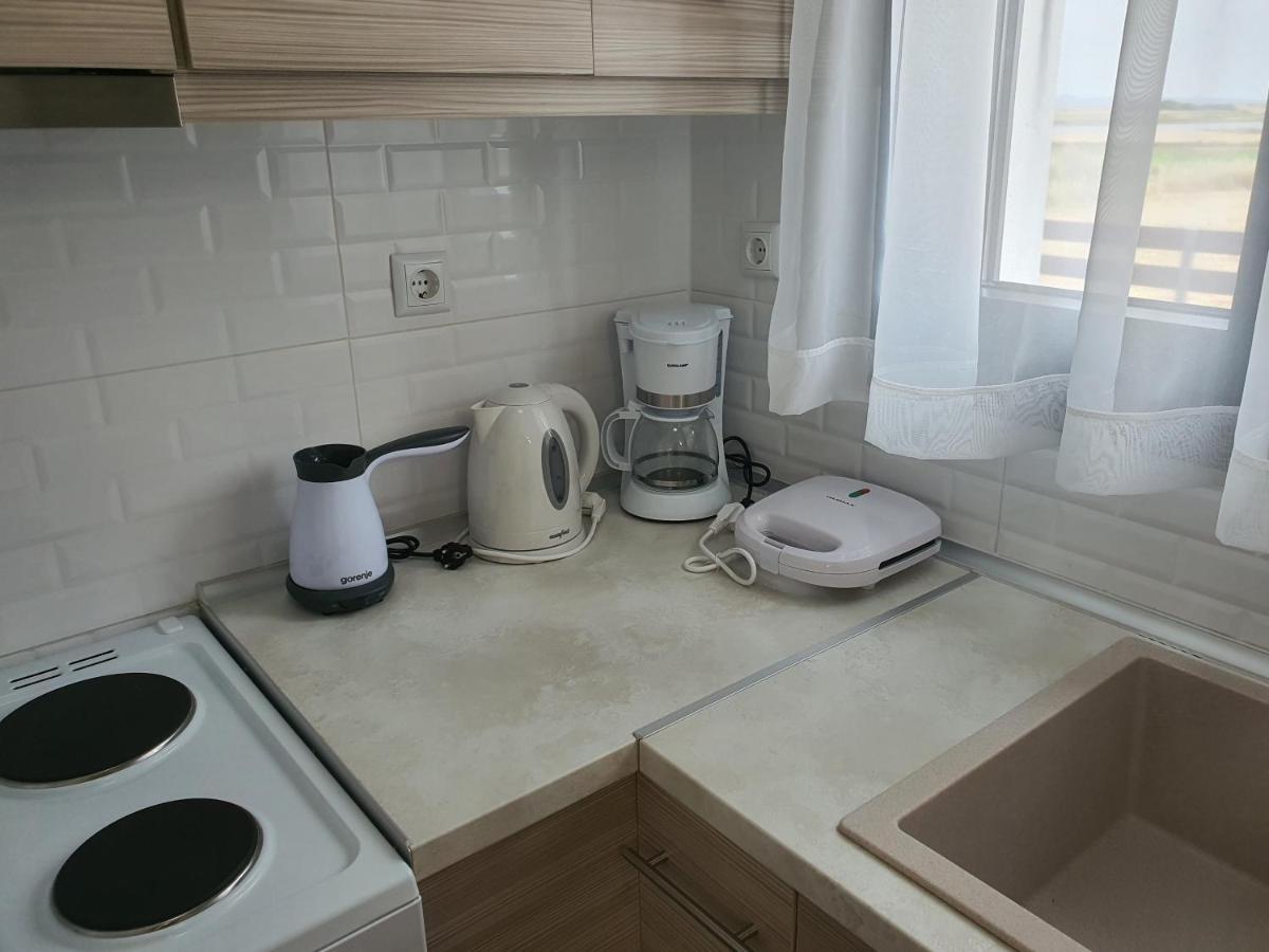 Island View Apartments Moúdhros Екстериор снимка
