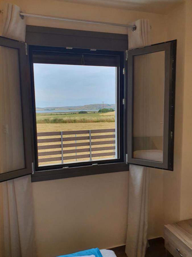 Island View Apartments Moúdhros Екстериор снимка