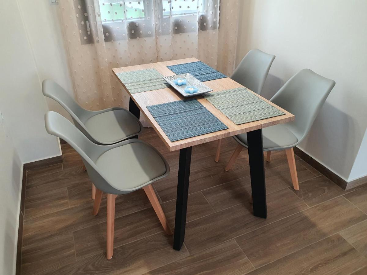 Island View Apartments Moúdhros Екстериор снимка